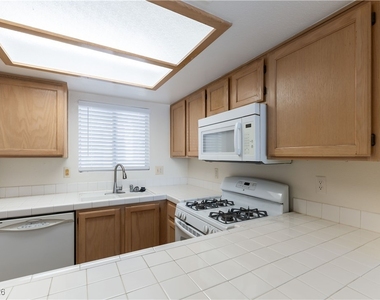 7100 Pirates Cove Road - Photo Thumbnail 9