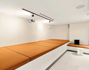 150 Lawrence Street - Photo Thumbnail 13