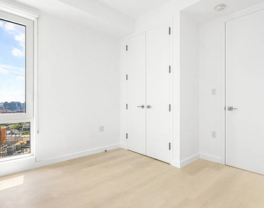 150 Lawrence Street - Photo Thumbnail 7