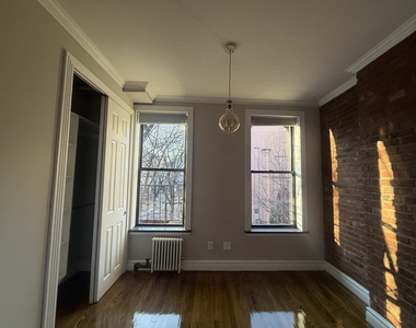 246 Mott Street - Photo Thumbnail 1