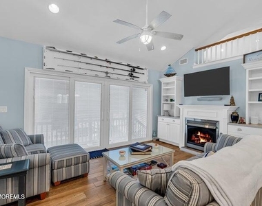28 E Bonita Way - Photo Thumbnail 6