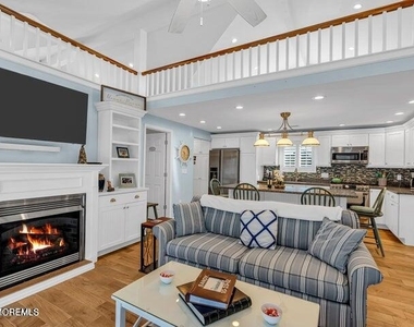 28 E Bonita Way - Photo Thumbnail 7
