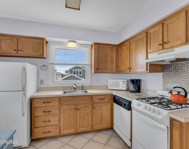 8 President Avenue - Photo Thumbnail 8