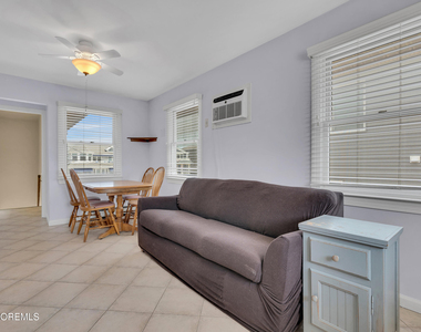 8 President Avenue - Photo Thumbnail 6