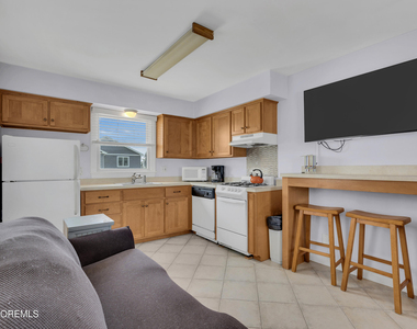8 President Avenue - Photo Thumbnail 7