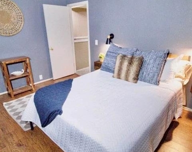 4512 Claret Court - Photo Thumbnail 5