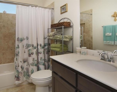 721 10th Street - Photo Thumbnail 17