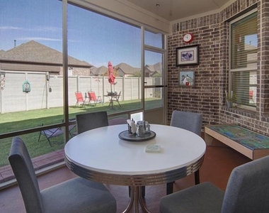 721 10th Street - Photo Thumbnail 18