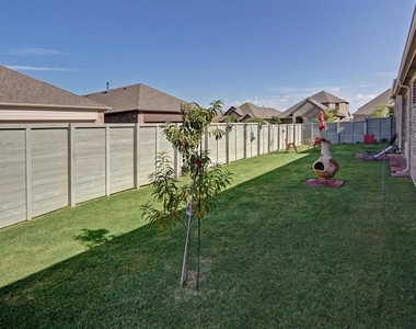 721 10th Street - Photo Thumbnail 19