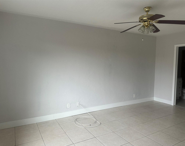 6109 Sw 30th Street - Photo Thumbnail 6