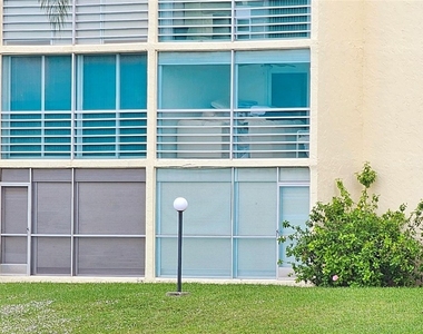 121 Se 3rd Avenue - Photo Thumbnail 3