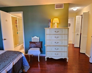 121 Se 3rd Avenue - Photo Thumbnail 20