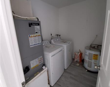 11101 Royal Palm Boulevard - Photo Thumbnail 10