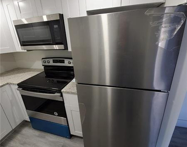 11101 Royal Palm Boulevard - Photo Thumbnail 5