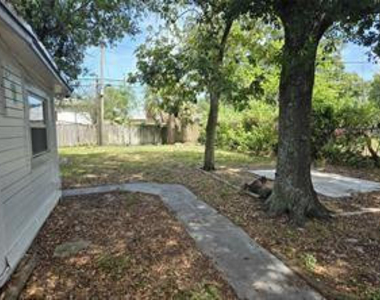 736 Nw 3rd Avenue - Photo Thumbnail 1