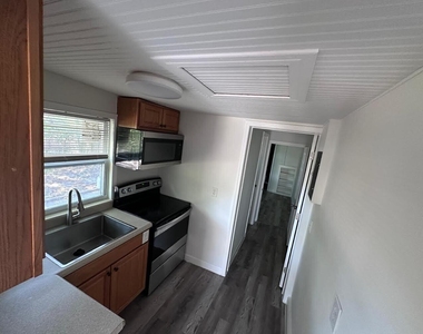 736 Nw 3rd Avenue - Photo Thumbnail 6