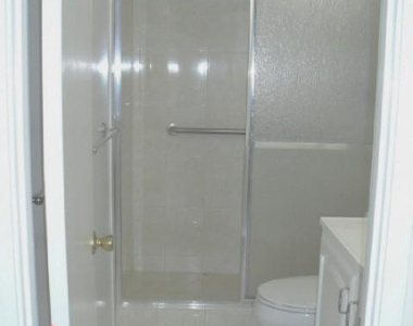 1000 Ne 14th Avenue - Photo Thumbnail 57