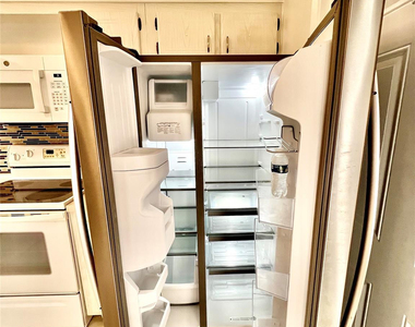 1000 Ne 14th Avenue - Photo Thumbnail 11