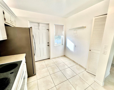 1000 Ne 14th Avenue - Photo Thumbnail 32