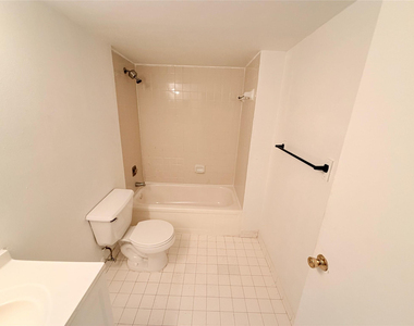 1850 N Congress Avenue - Photo Thumbnail 12