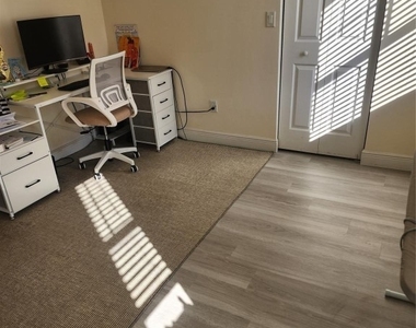 5880 W Sample Road - Photo Thumbnail 15