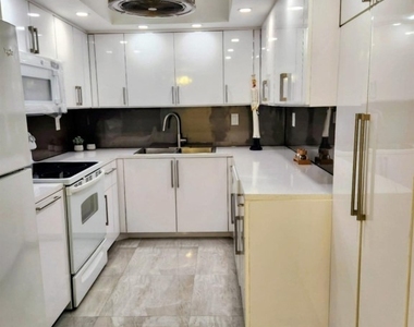 6463 La Costa Drive - Photo Thumbnail 2