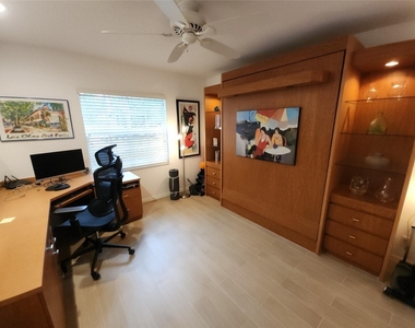 6437 Bay Club Drive - Photo Thumbnail 8