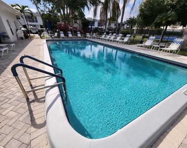 6437 Bay Club Drive - Photo Thumbnail 6