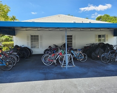 6437 Bay Club Drive - Photo Thumbnail 16