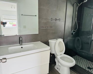7910 Abbott Avenue - Photo Thumbnail 9