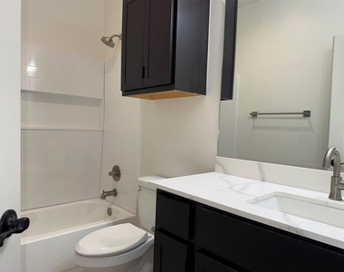 575 S Fretz Avenue - Photo Thumbnail 11