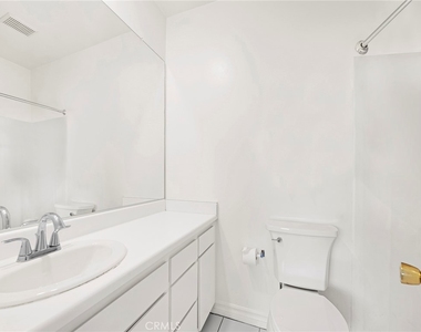 525 S Shelton Street S - Photo Thumbnail 8