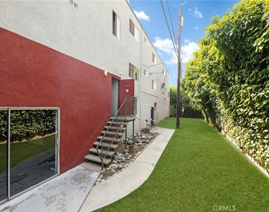 525 S Shelton Street S - Photo Thumbnail 3