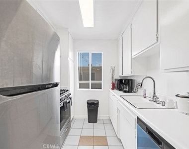 525 S Shelton Street S - Photo Thumbnail 5