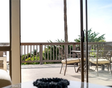 11813 Ellice Street - Photo Thumbnail 33