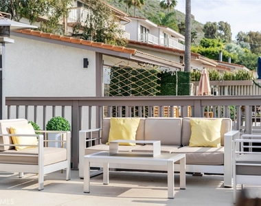 11813 Ellice Street - Photo Thumbnail 34
