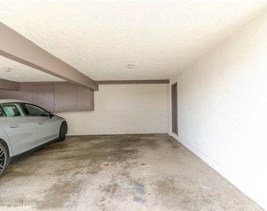 11813 Ellice Street - Photo Thumbnail 36