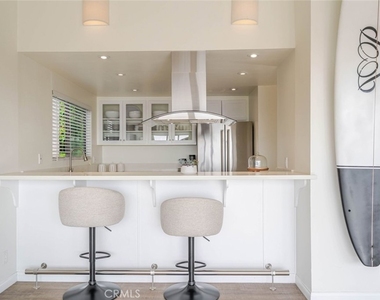 11813 Ellice Street - Photo Thumbnail 16