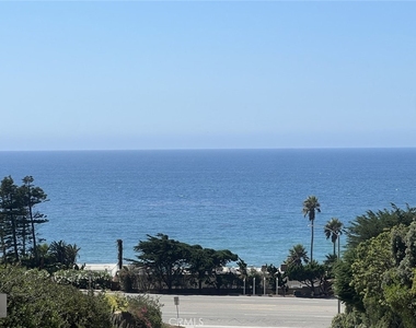 11813 Ellice Street - Photo Thumbnail 22