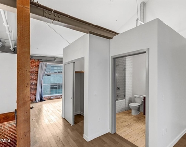 527 Molino Street - Photo Thumbnail 19