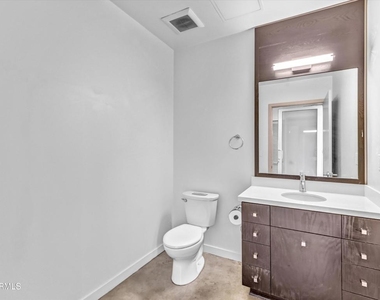 527 Molino Street - Photo Thumbnail 9