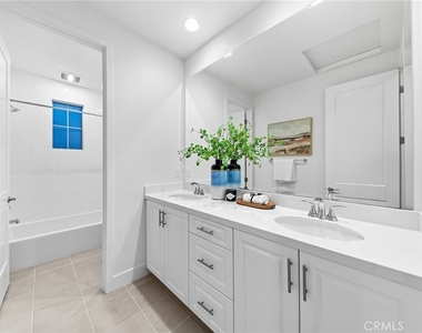 206 Collino - Photo Thumbnail 55