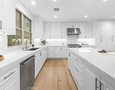 206 Collino - Photo Thumbnail 22