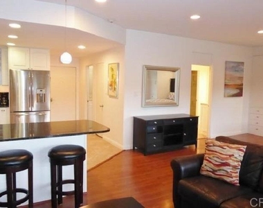2005 Costa Del Mar Road - Photo Thumbnail 10