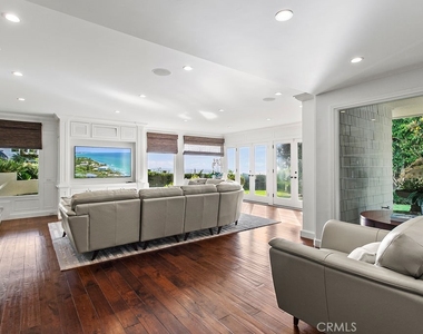 1010 Emerald Bay - Photo Thumbnail 37
