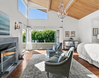 1010 Emerald Bay - Photo Thumbnail 28
