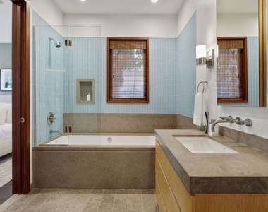 1125 Napoli Drive - Photo Thumbnail 20
