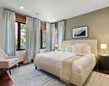 1125 Napoli Drive - Photo Thumbnail 19