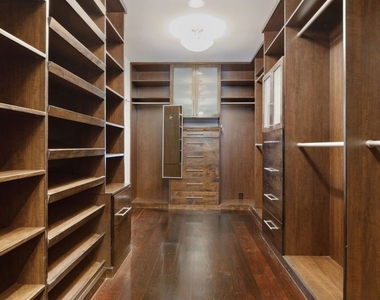 1125 Napoli Drive - Photo Thumbnail 12