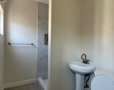 836 S Catalina Street - Photo Thumbnail 18